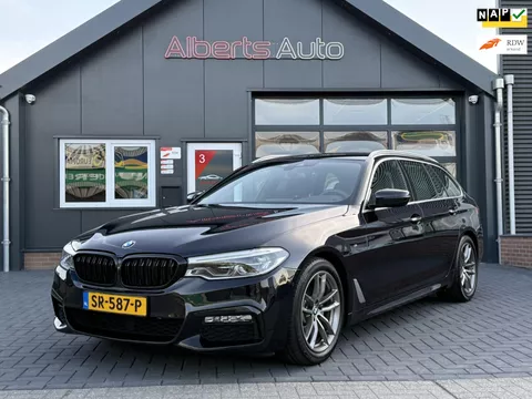 BMW 5-serie Touring 520i High Executive| M-Sport | AUT | LEDER |
